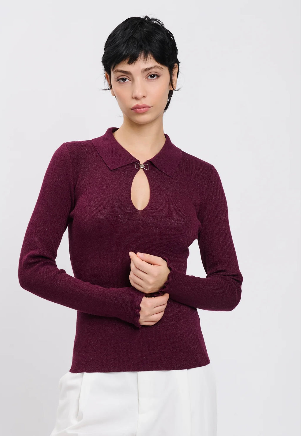 Maglia donna bordeaux con scollo a goccia e collo a camicia