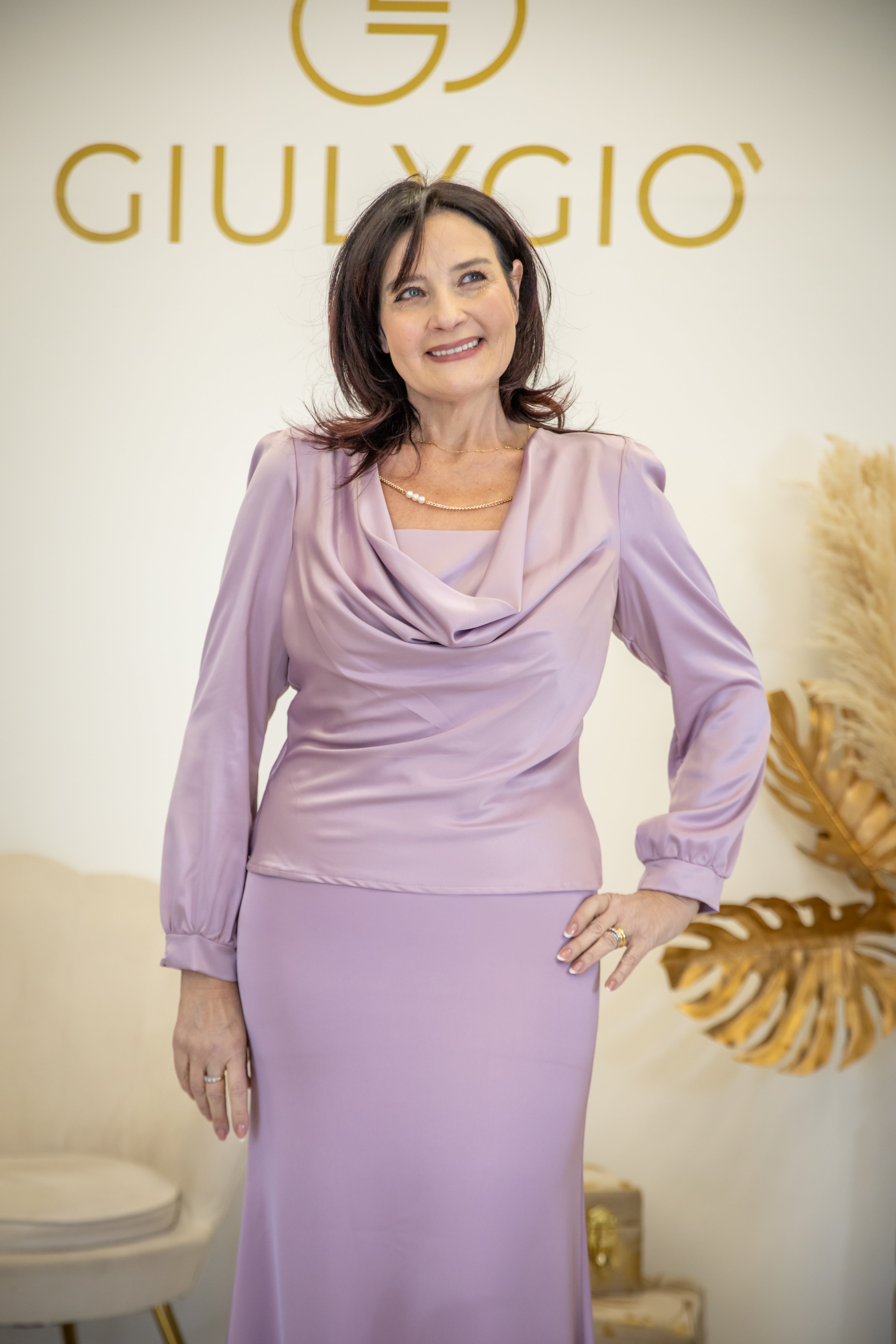 RINASCIMENTO - Camicia con collana perle Immagine principale del prodotto