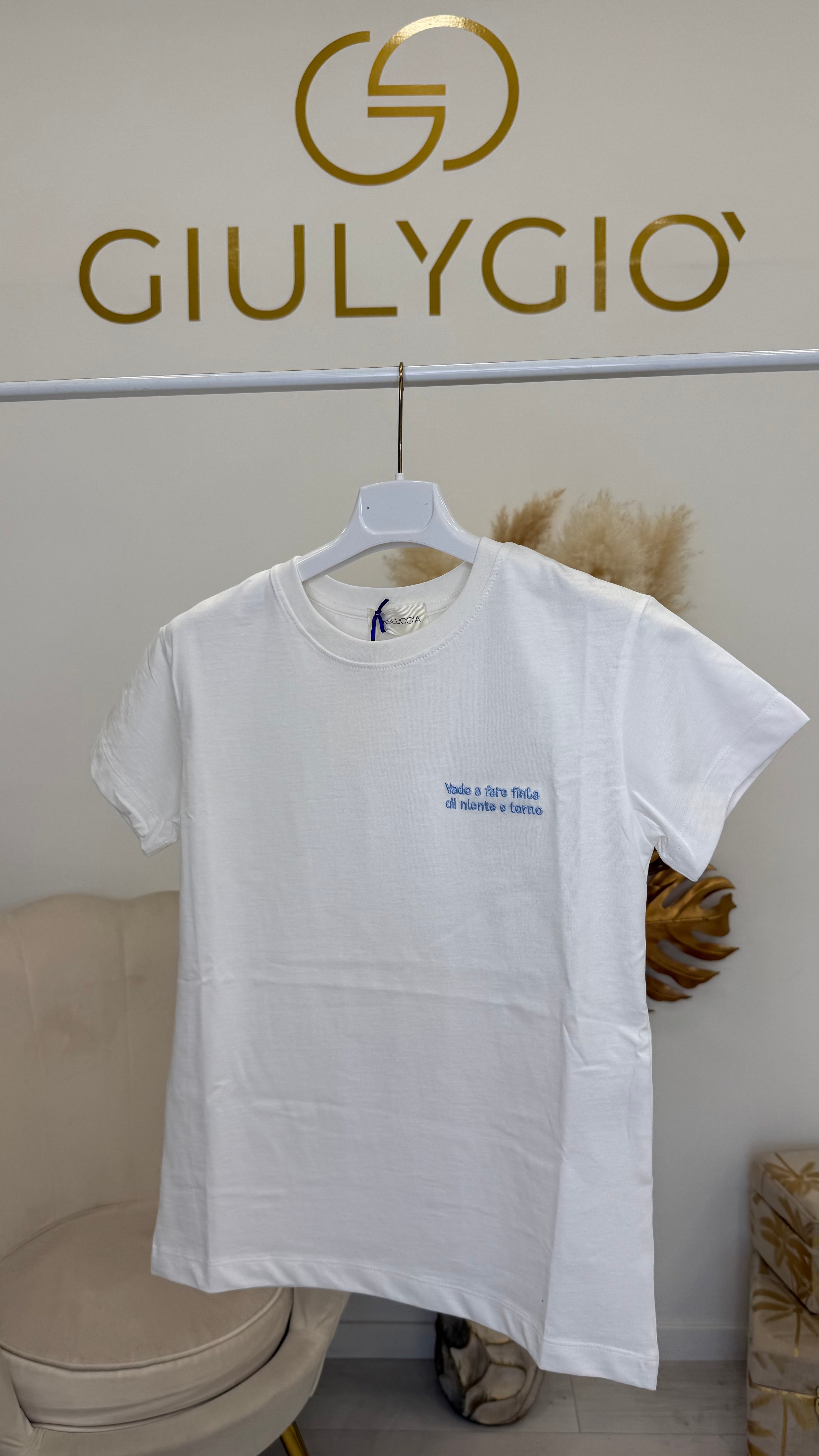 ViòLUCCIA- t-shirt Immagine principale del prodotto